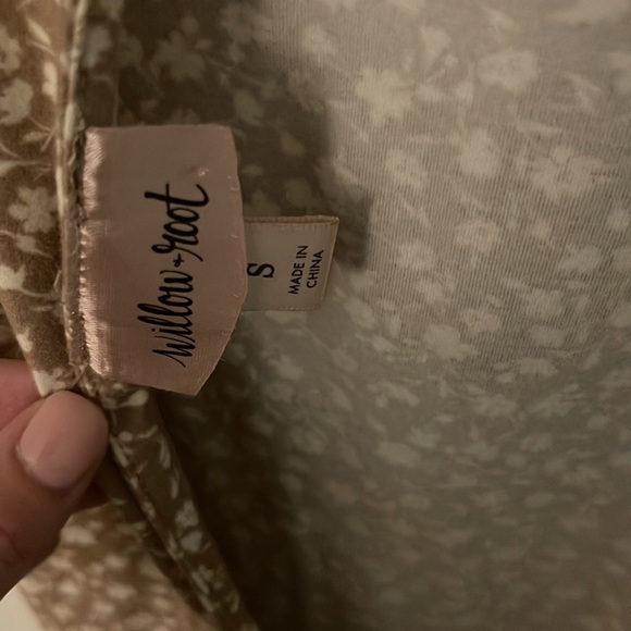 Willow + Root Tank - Picture 5 of 5